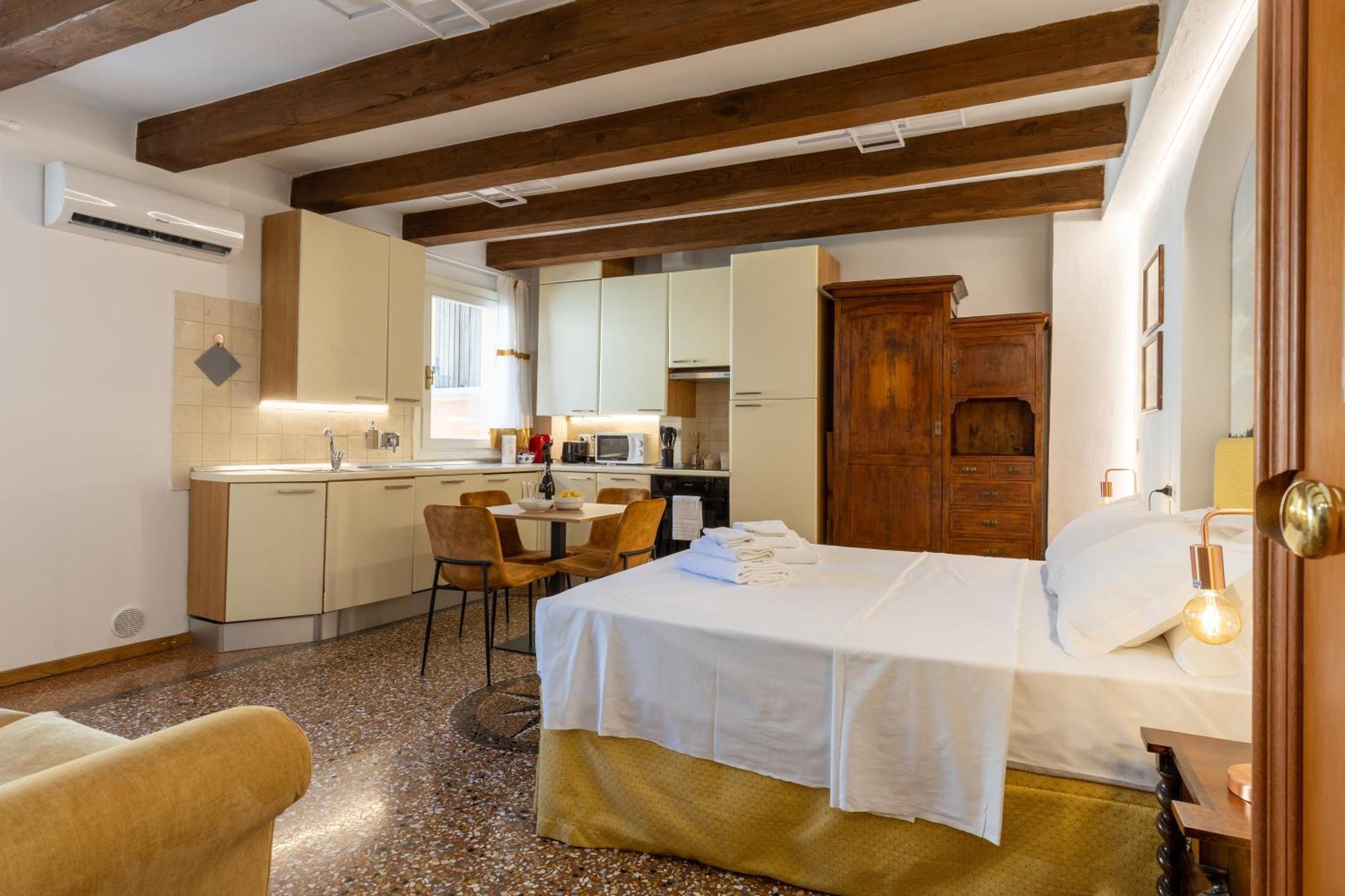 Frassinago Deluxe Suites-Bolognarooms 外观 照片