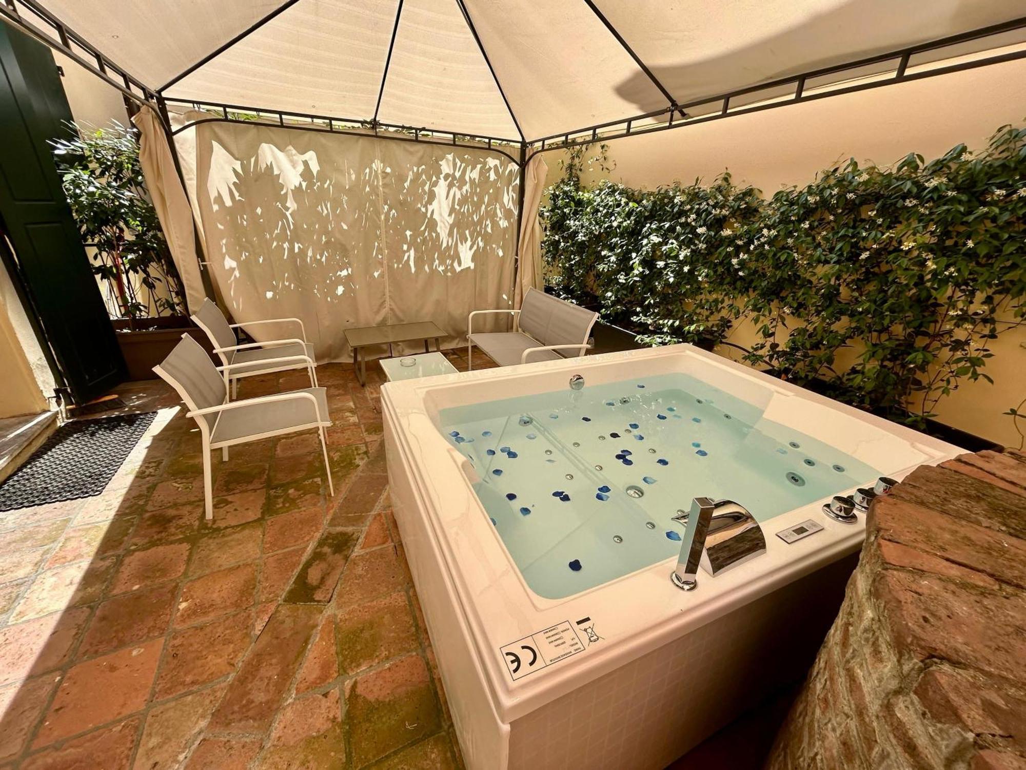 Frassinago Deluxe Suites-Bolognarooms 外观 照片